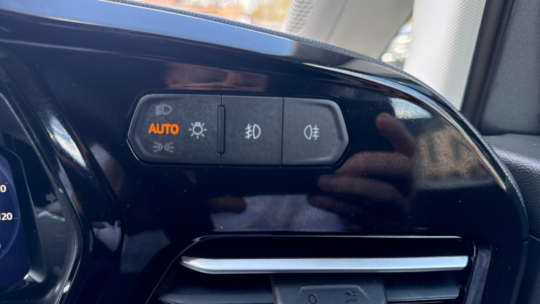 Ford Transit Connect 250 L2 Petrol 1.5 EcoBoost PHEV 150 Limited Van Auto